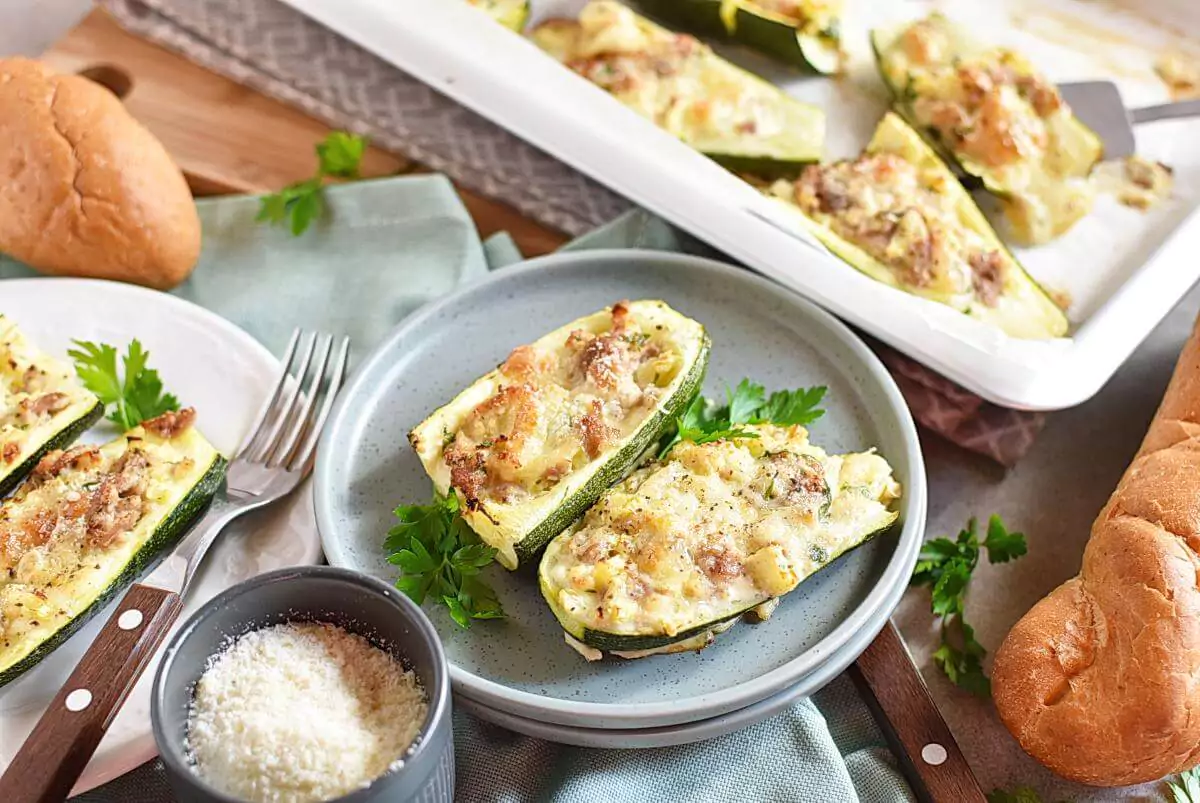 Zucchini Stuffed with Tuna Recipes– Homemade Zucchini Stuffed with Tuna– Easy Zucchini Stuffed with Tuna