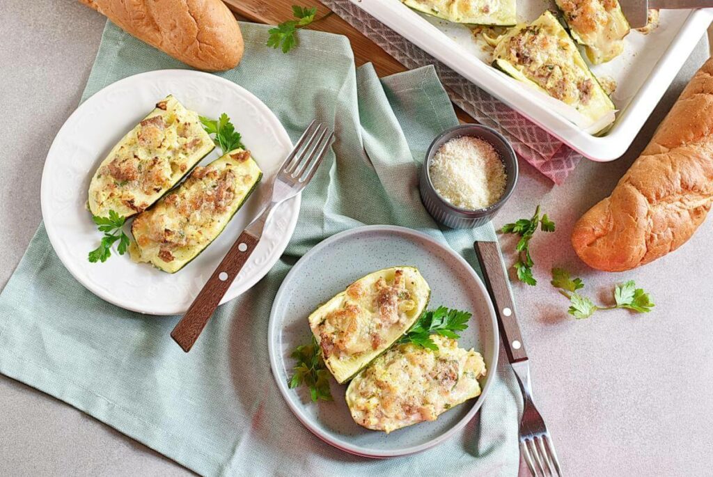 How to serve Zucchini Stuffed with Tuna