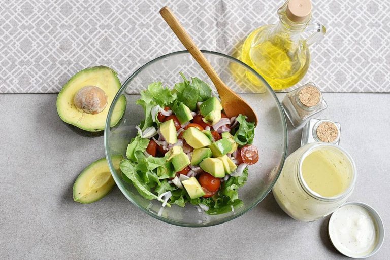 Step 3 - Grilled Chicken Salad with Creamy Dressing