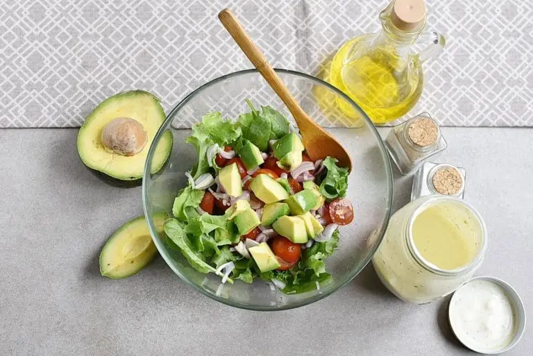 Step 3 - Grilled Chicken Salad with Creamy Dressing