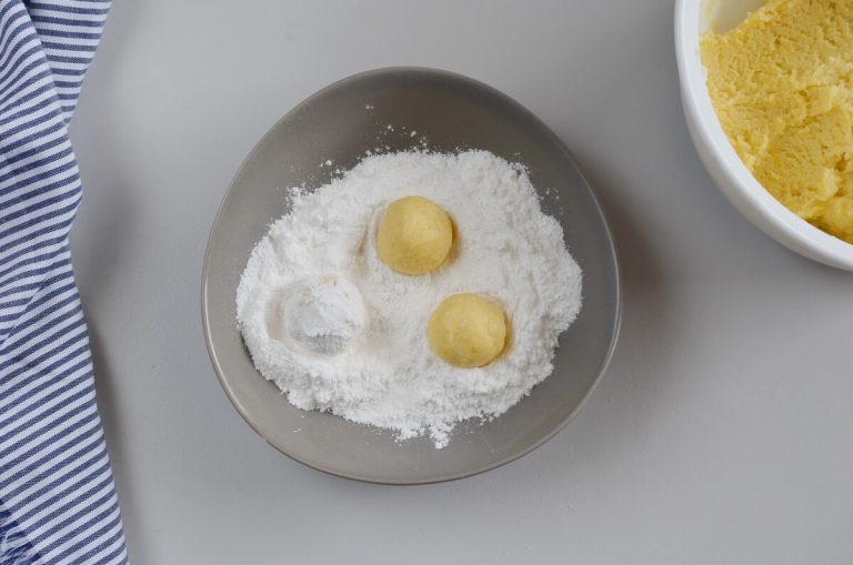 Step 8 - Lemon Crinkle Cookies