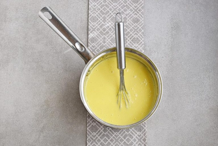 Step 5 - No-Bake Peach and Mango Tart