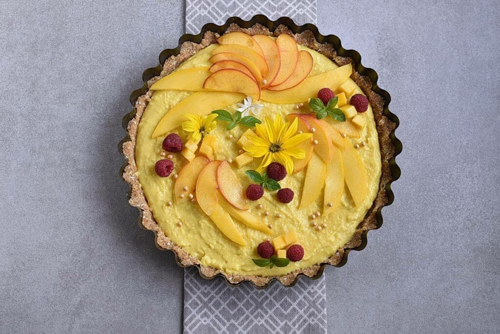 How to serve No-Bake Peach and Mango Tart