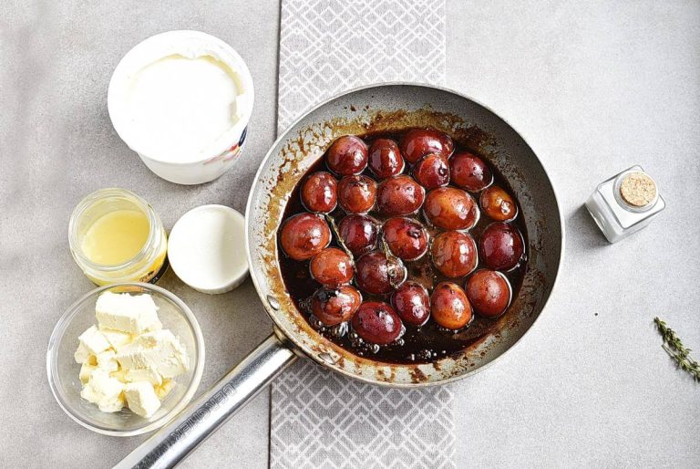 Step 4 - No-Bake Plum Tart with Mascarpone