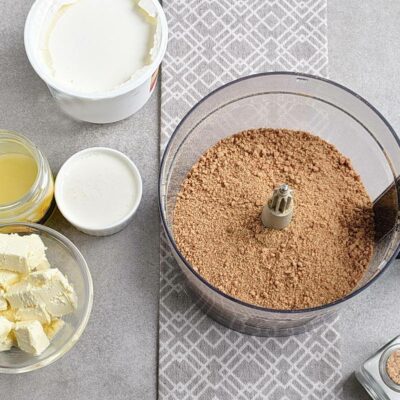 No-Bake Plum Tart with Mascarpone recipe - step 1