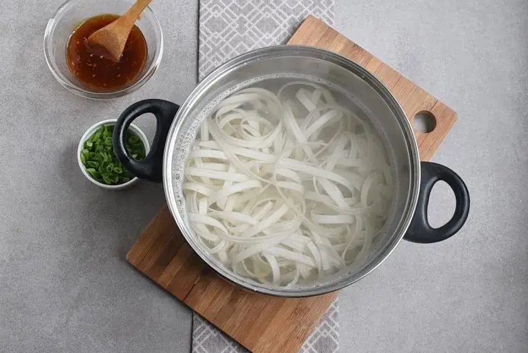 Step 1 - Noodles with Turkey, Green Beans and Hoisin