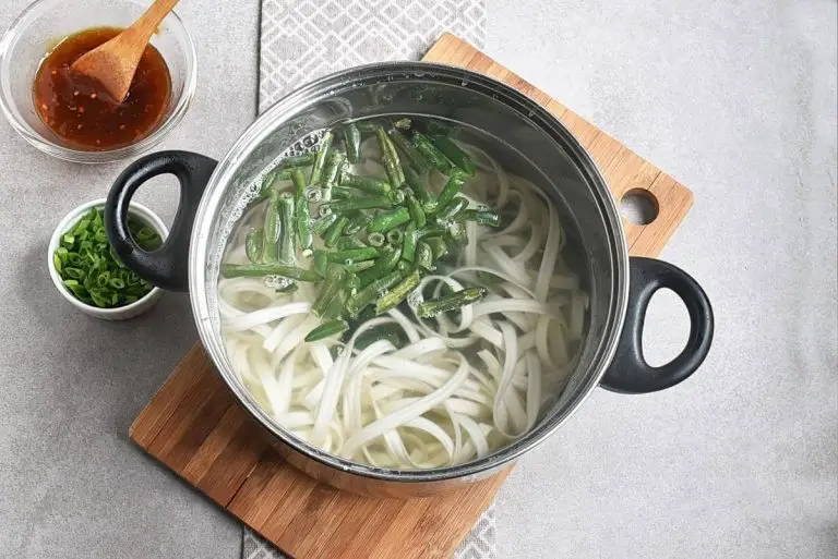 Step 2 - Noodles with Turkey, Green Beans and Hoisin