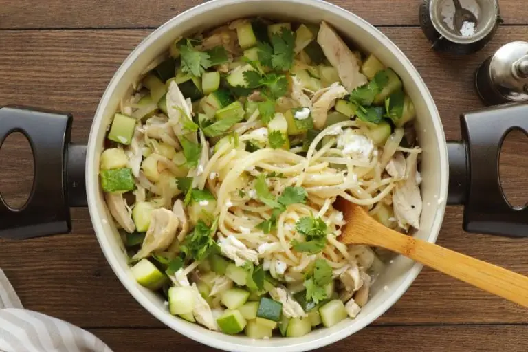 Step 4 - Pasta with Zucchini