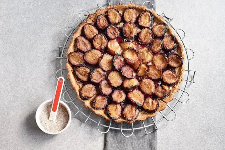 Step 8 - Easy Plum Tart