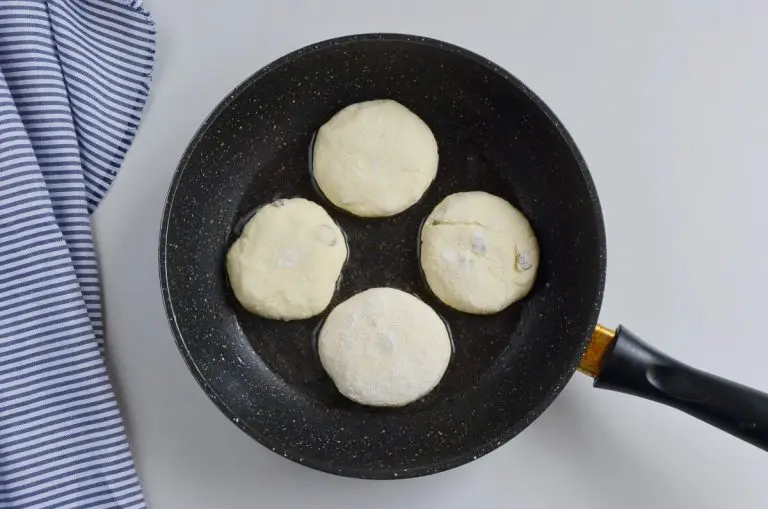 Step 4 - Syrniki: Ukrainian Cheese Pancakes