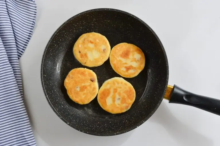 Step 4 - Syrniki: Ukrainian Cheese Pancakes