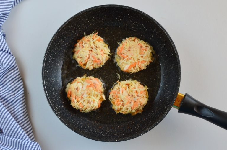Step 5 - Cabbage Fritters Vegan