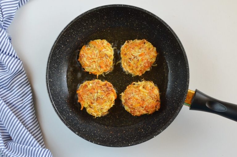 Step 5 - Cabbage Fritters Vegan