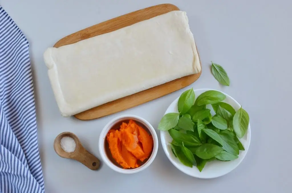 Ingredients for Vegan Pumpkin Basil Pinwheels
