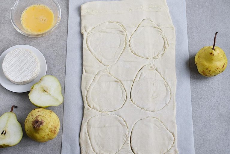 Step 4 - Baked Pears in Puff Pastry