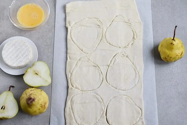 Step 4 - Baked Pears in Puff Pastry
