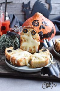 Mummified Garlic Bread