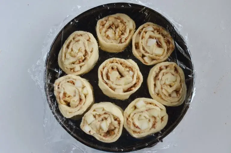 Step 10 - Pear Breakfast Buns