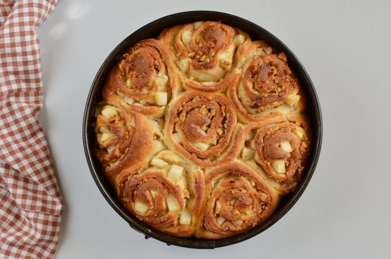 Step 12 - Pear Breakfast Buns