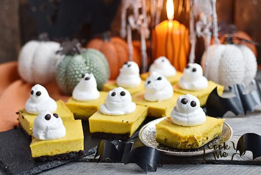 Pumpkin Cheesecake Bars
