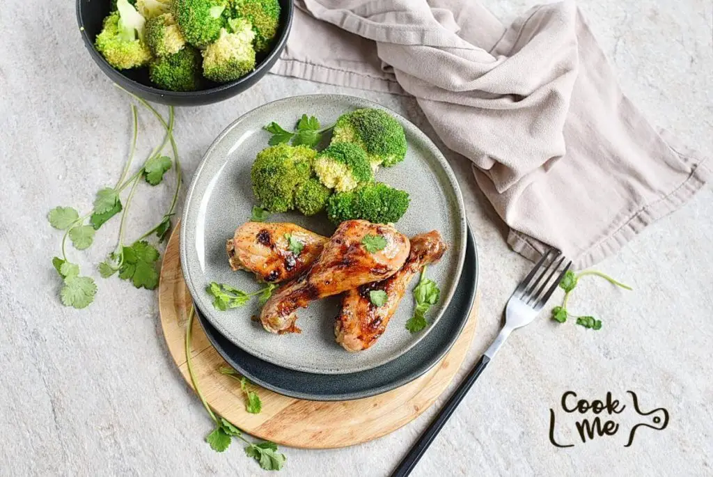 Apricot-Glazed Drumsticks with Broccoli