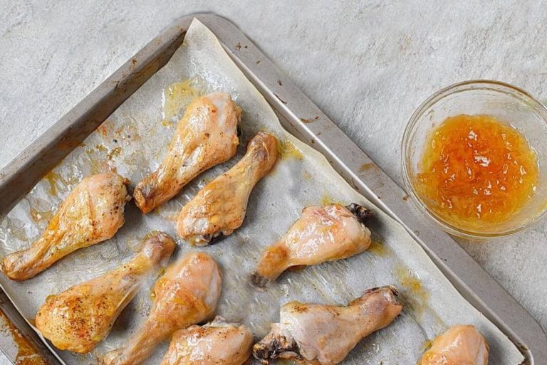Step 3 - Apricot-Glazed Drumsticks with Broccoli