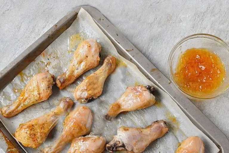Step 3 - Apricot-Glazed Drumsticks with Broccoli