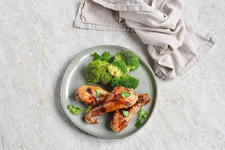 Step 8 - Apricot-Glazed Drumsticks with Broccoli