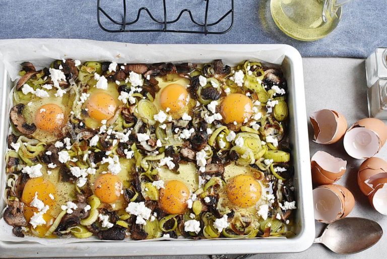 Baked Eggs with Leeks and Mushrooms Recipe - Cook.me Recipes
