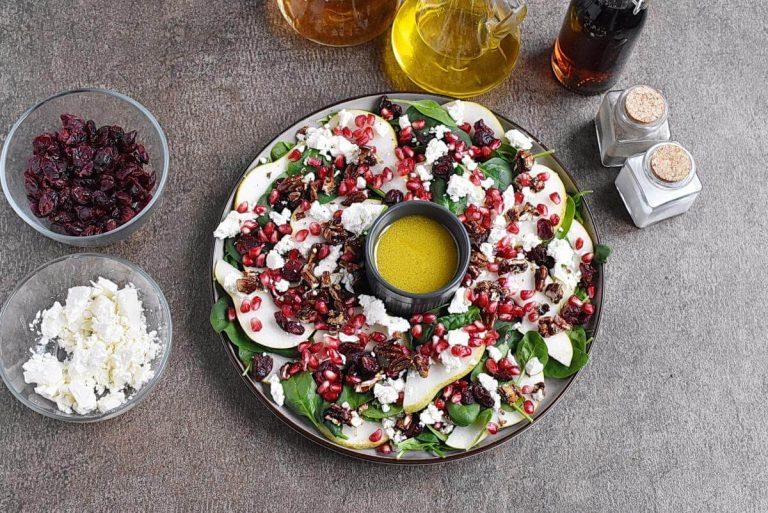 Step 3 - Christmas Wreath Pear Salad