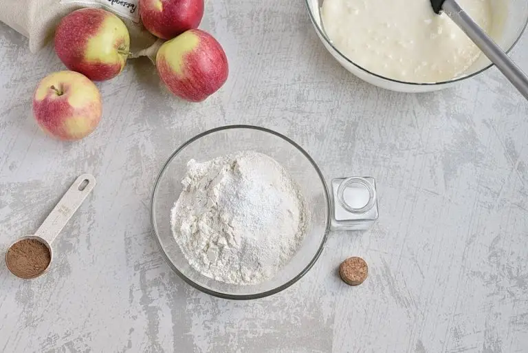 Step 4 - Cinnamon-Apple Cake AKA Hanukkah Cake