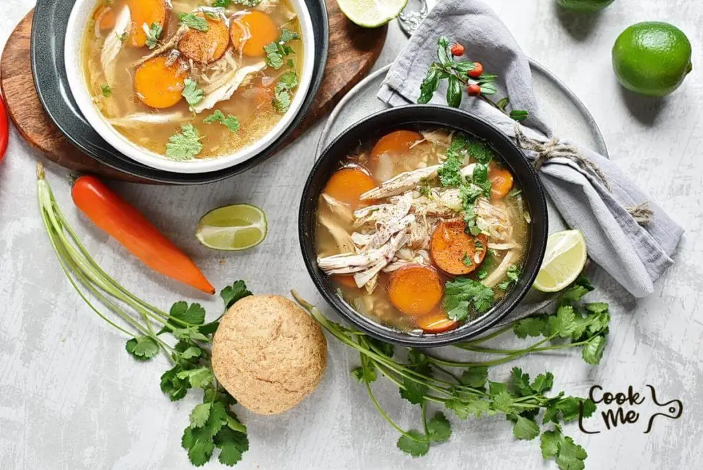 Healthy Aromatic Chicken and Rice Soup