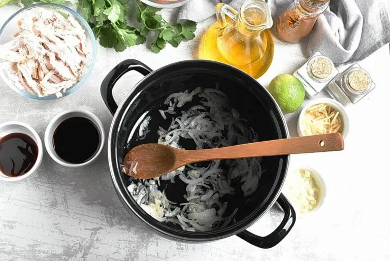 Step 1 - Healthy Aromatic Chicken and Rice Soup