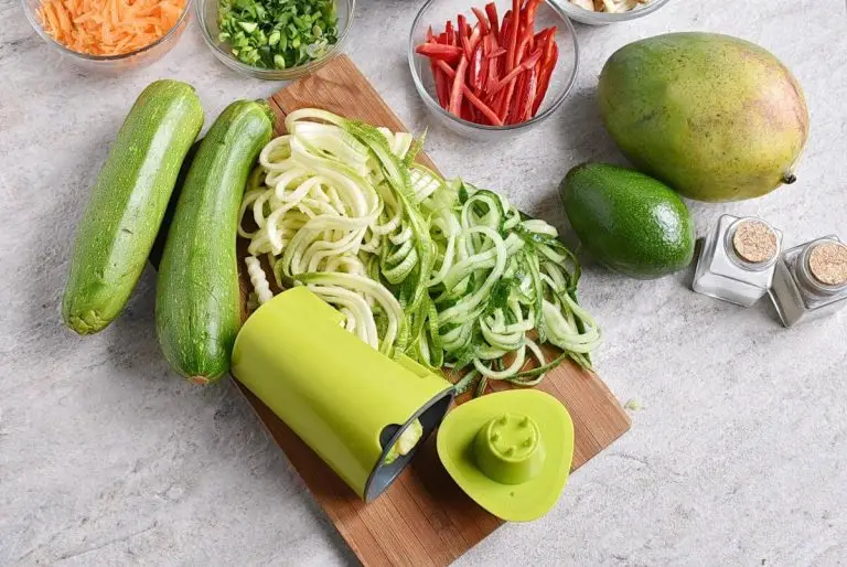 Step 2 - Rainbow Pad Thai Zoodle Salad