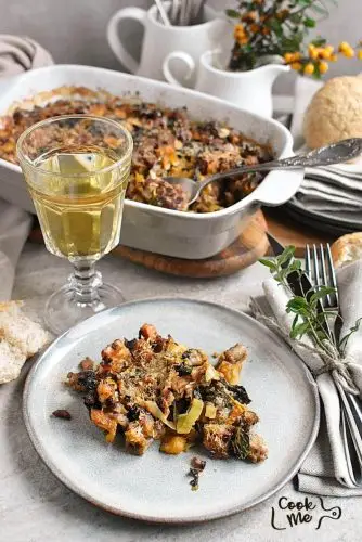 Sausage and Kale Thanksgiving Dressing