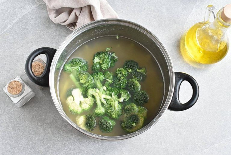 Step 8 - Beef Stroganoff with Broccoli