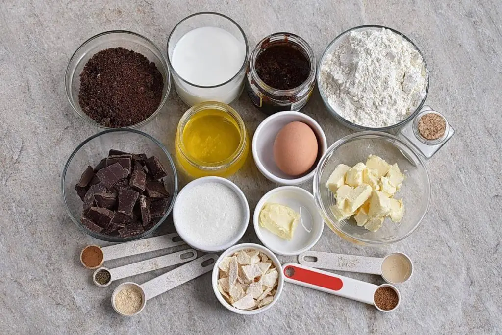 Ingredients for Chocolate-Glazed Gingerbread Cakes