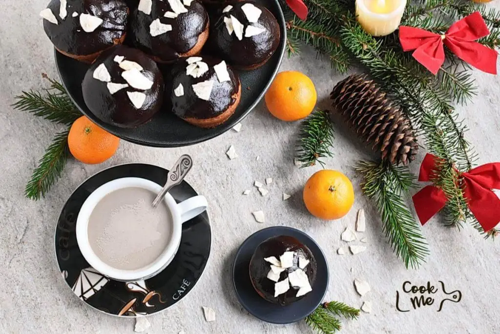 Chocolate-Glazed Gingerbread Cakes