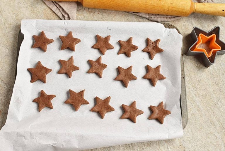 Step 5 - Chocolate Shortbread Stars