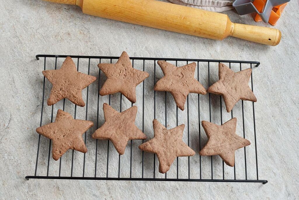 Chocolate Shortbread Stars recipe - step 10