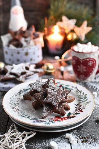 Chocolate Shortbread Stars