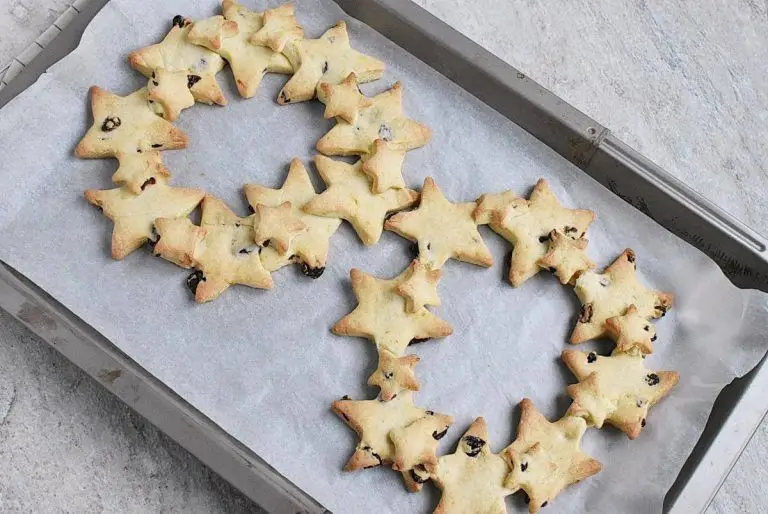 Step 9 - Christmas Shortbread Star Wreath