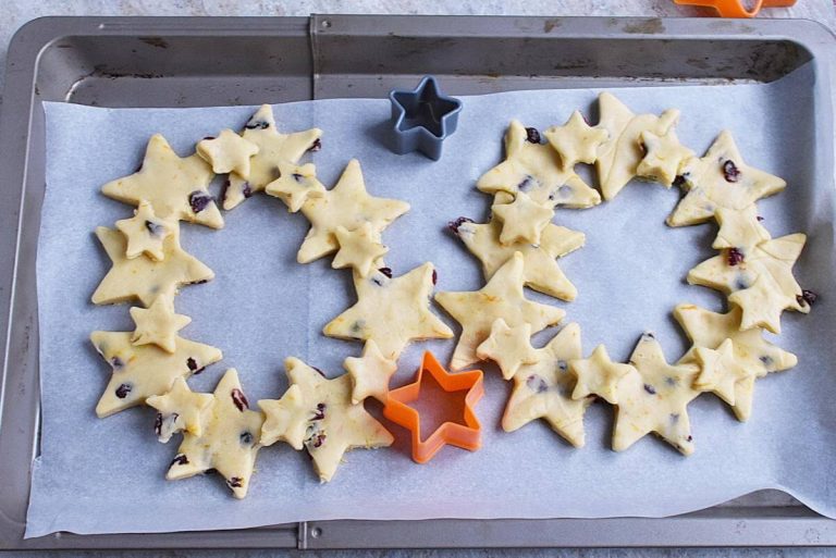 Step 7 - Christmas Shortbread Star Wreath