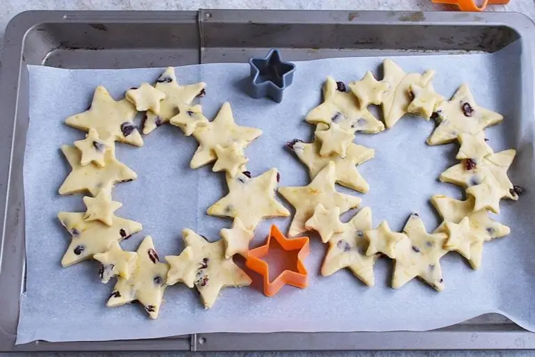 Step 7 - Christmas Shortbread Star Wreath