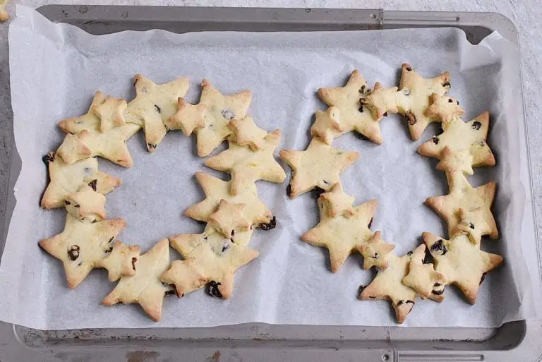Step 8 - Christmas Shortbread Star Wreath