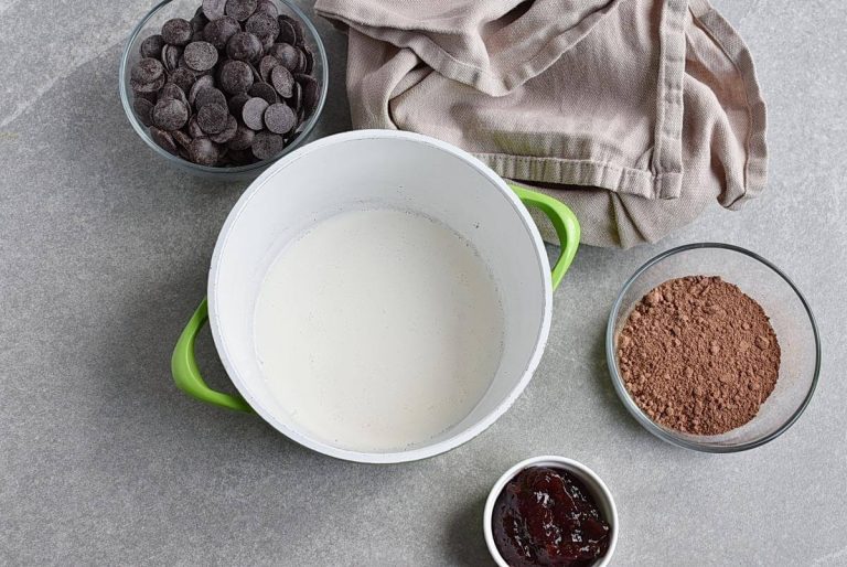 Step 1 - Dark Chocolate Raspberry Truffles
