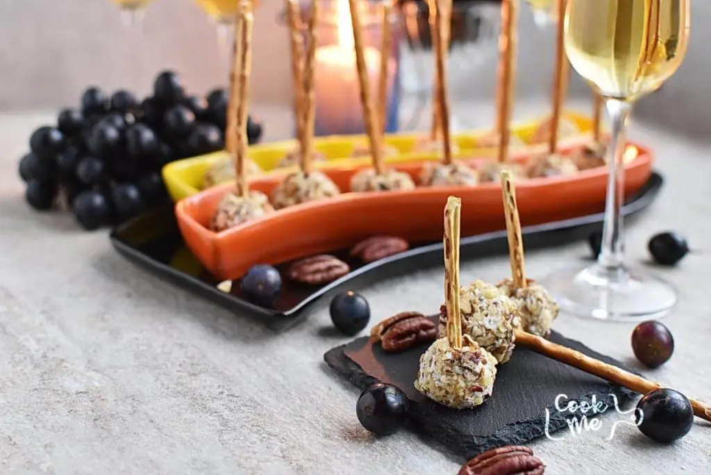 Mini Cheese Ball Bites