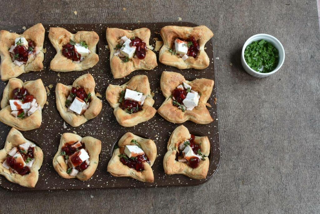 Quick Chicken, Cranberry and Brie Canapés recipe - step 5