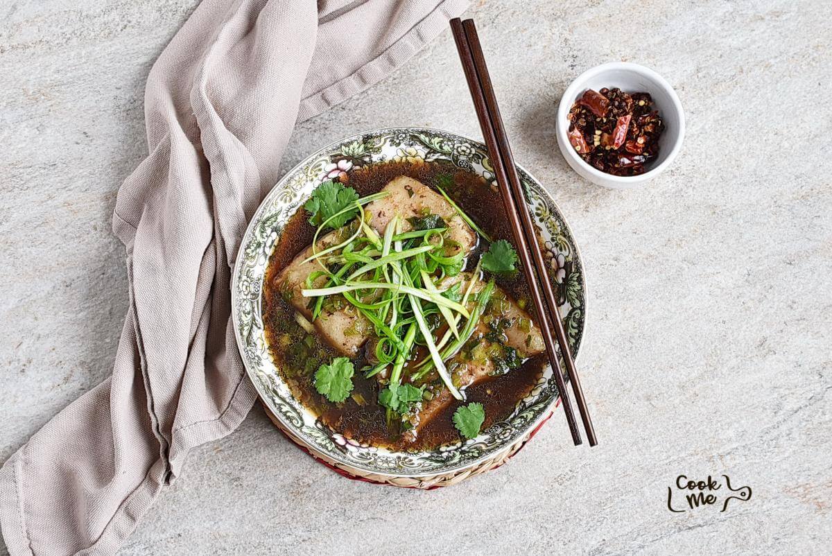 White Fish Fillets with Ginger and Soy