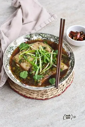 White Fish Fillets with Ginger and Soy